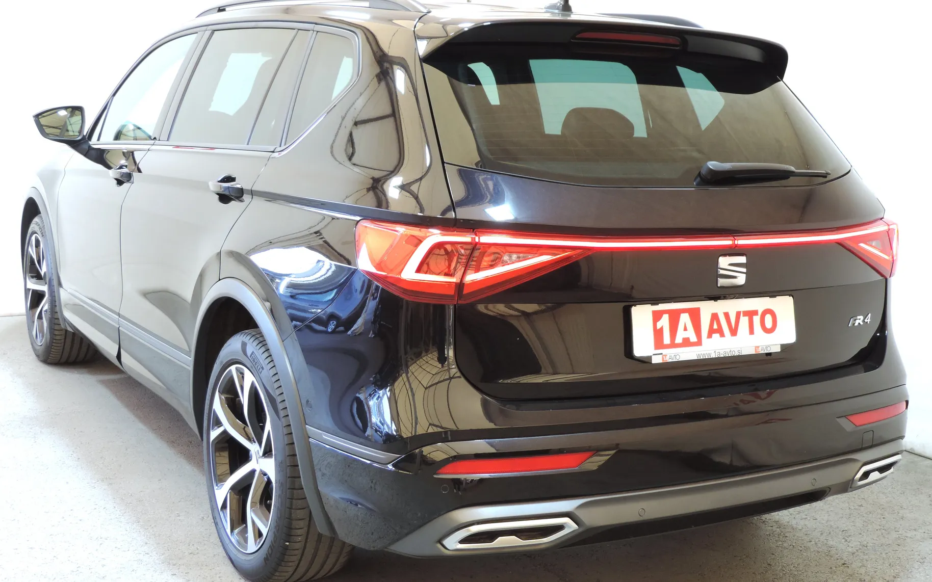 Zunanja slika - Seat Tarraco - 4Drive 2.0 TDI FR DSG KLJUKA-ACC-KAMERA - 8