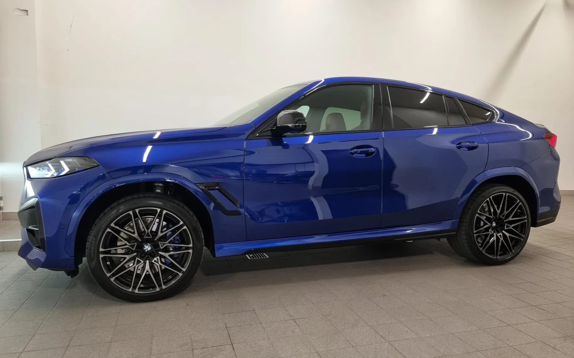 Zunanja slika - BMW X6 - M Competition - 3