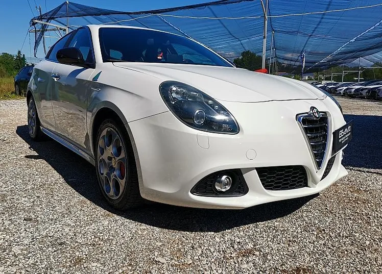 Zunanja slika - Alfa Romeo Giulietta - 1750 TBi 16v Quadrifoglio Verde - 3