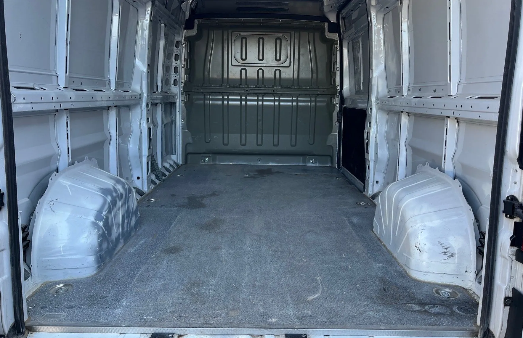 Zunanja slika - Fiat Ducato - 35H Furgone L3H2 2.2 Multijet 180 4DH2 Base - 10