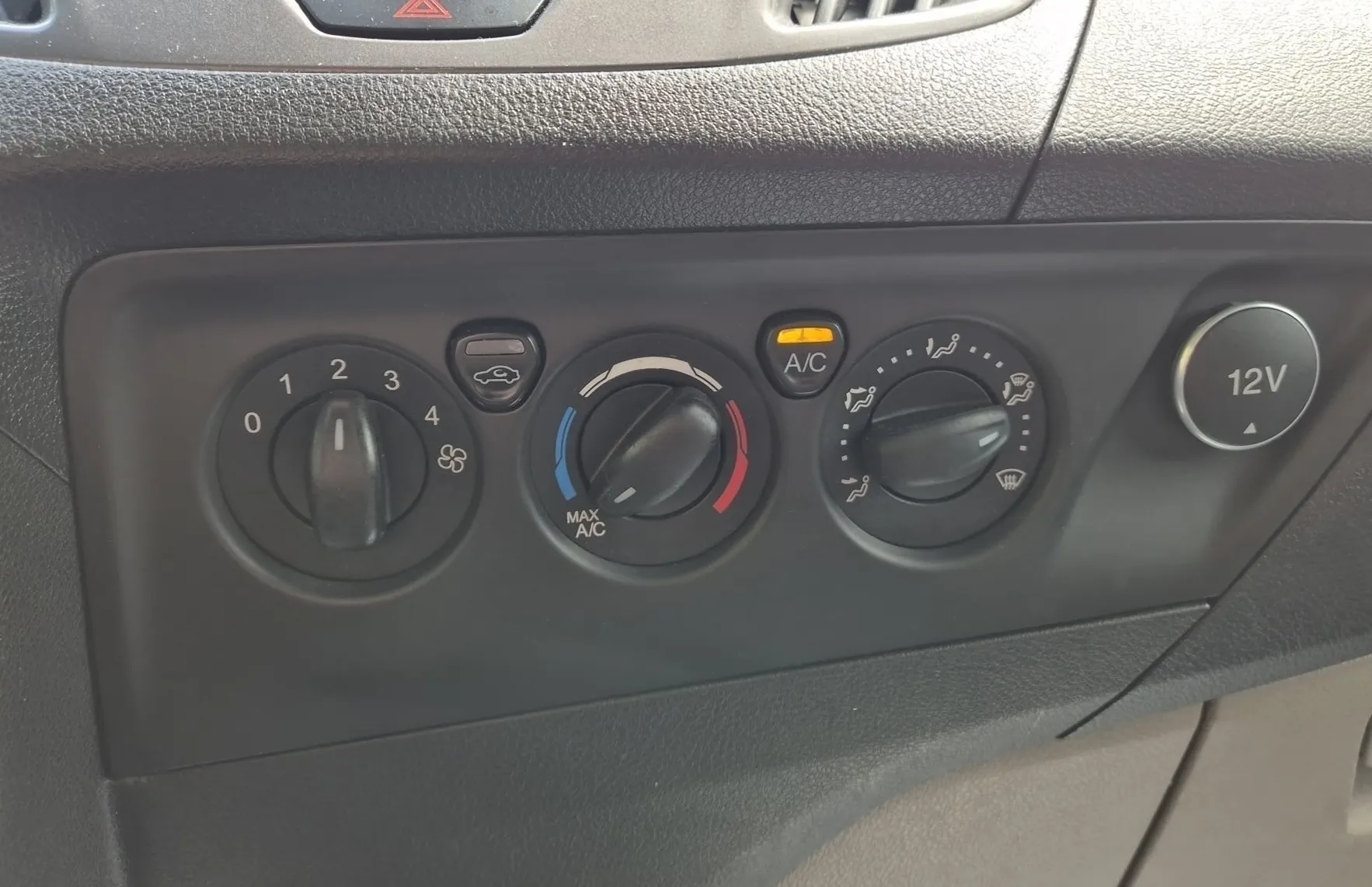 Zunanja slika - Ford E-Transit Custom - Transit Custom KOMBI FURGON TREND 2.0 170PS M6 L1-SLO-1.LAST-VK - 17