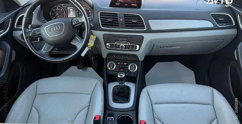 Notranja slika - Audi Q3 - 2.0 TDI - 7