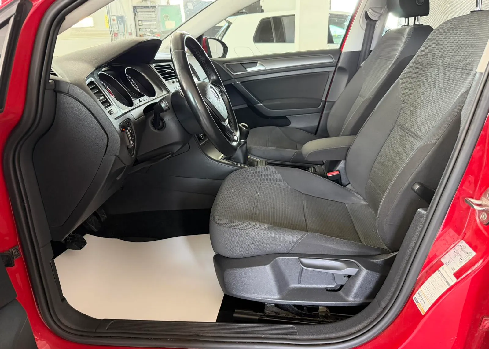 Zunanja slika - Volkswagen Golf - Sky 1,2 TSI - 7