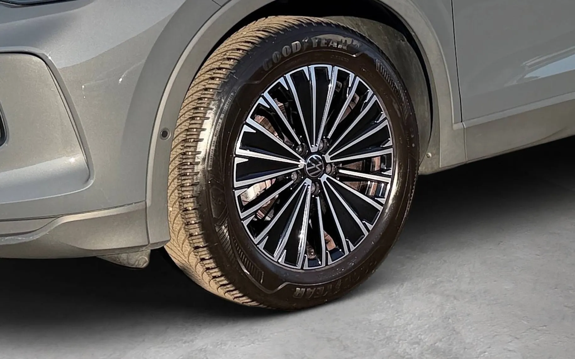 Zunanja slika - Volkswagen Tiguan - 1.5 eTSI BMT Goal DSG-ACC-IQ Light-360 kamera..... - 6