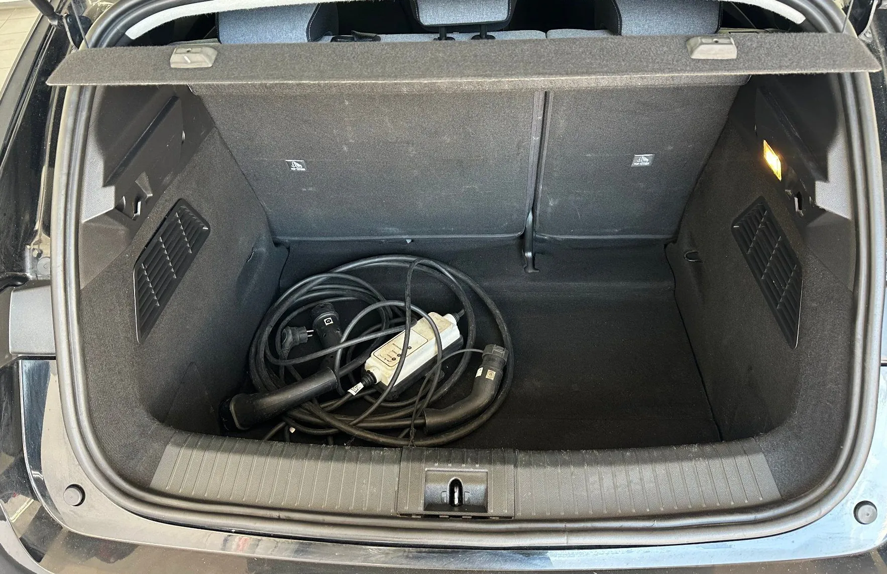 Zunanja slika - Renault Megane E-tech - Berline equilibre EV60 220ch optimum charge.KAMERA - 11