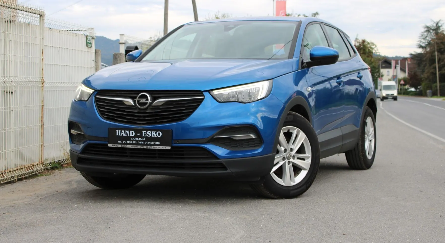 Zunanja slika - Opel Grandland X - 1.2 TURBO 96KW AUTO NAVI-ALU-PDC 360-KAMERA - 1