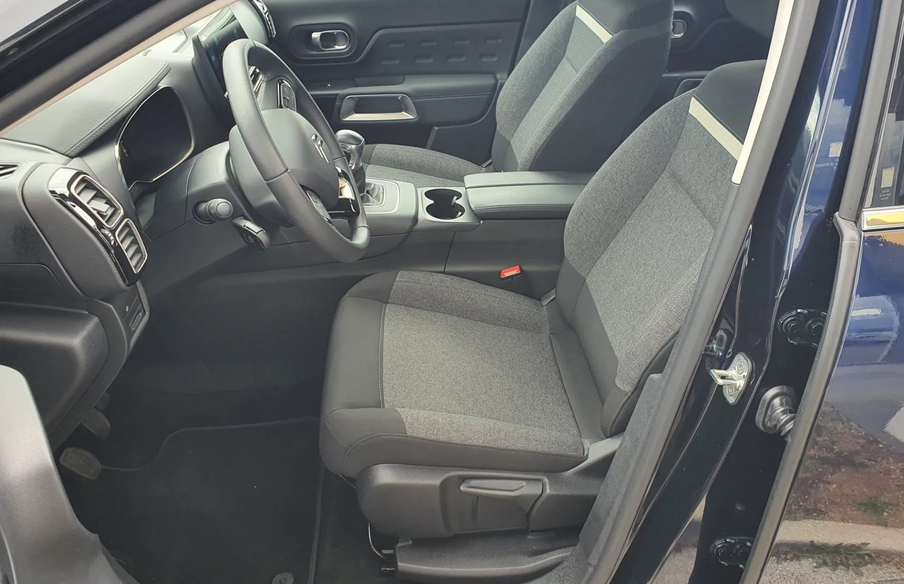 Zunanja slika - Citroën C5 Aircross - PureTech 130 S - 8