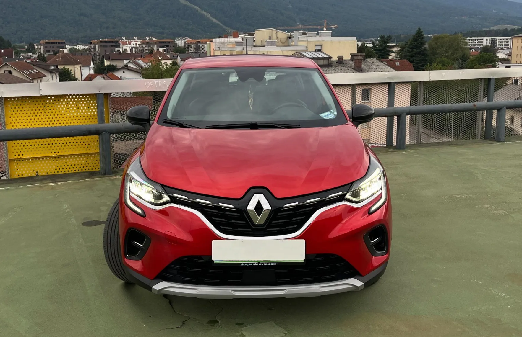 Zunanja slika - Renault Captur - TCe 140 Intens LED.PDC.NAVI.ACC - 2