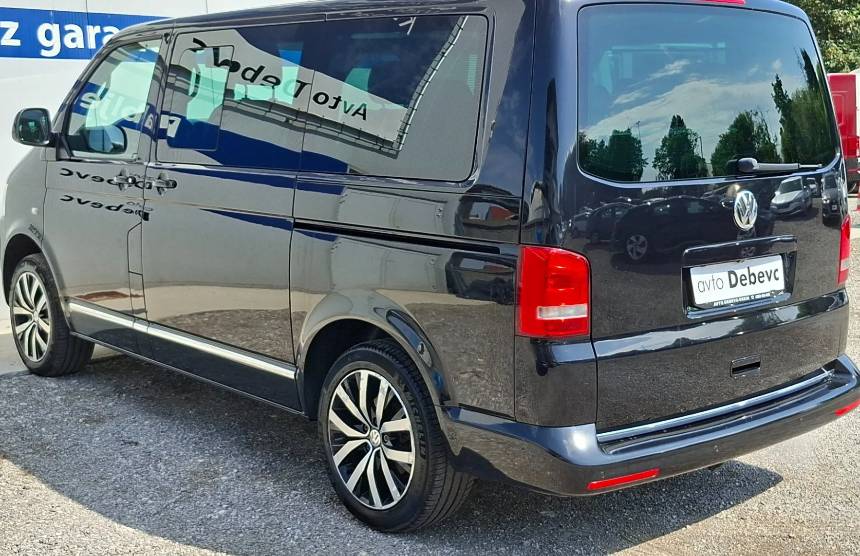 Zunanja slika - Volkswagen Multivan - 2.0 TDI Highline DSG - 4