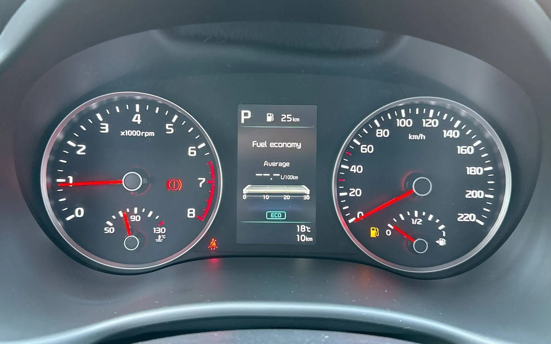 Notranja slika - KIA Stonic - 1.2 DPI LX Urban + MT5 - 15