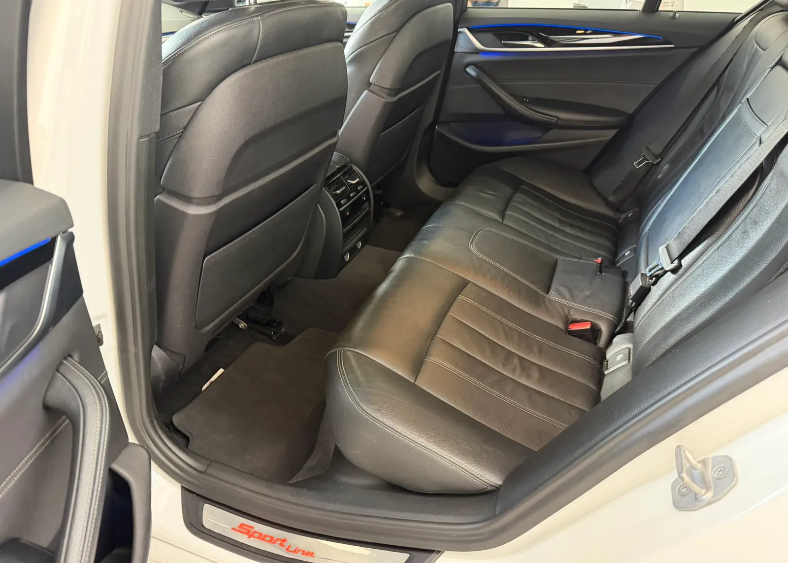 Zunanja slika - BMW Serija 5 - 520d Avt. - 5
