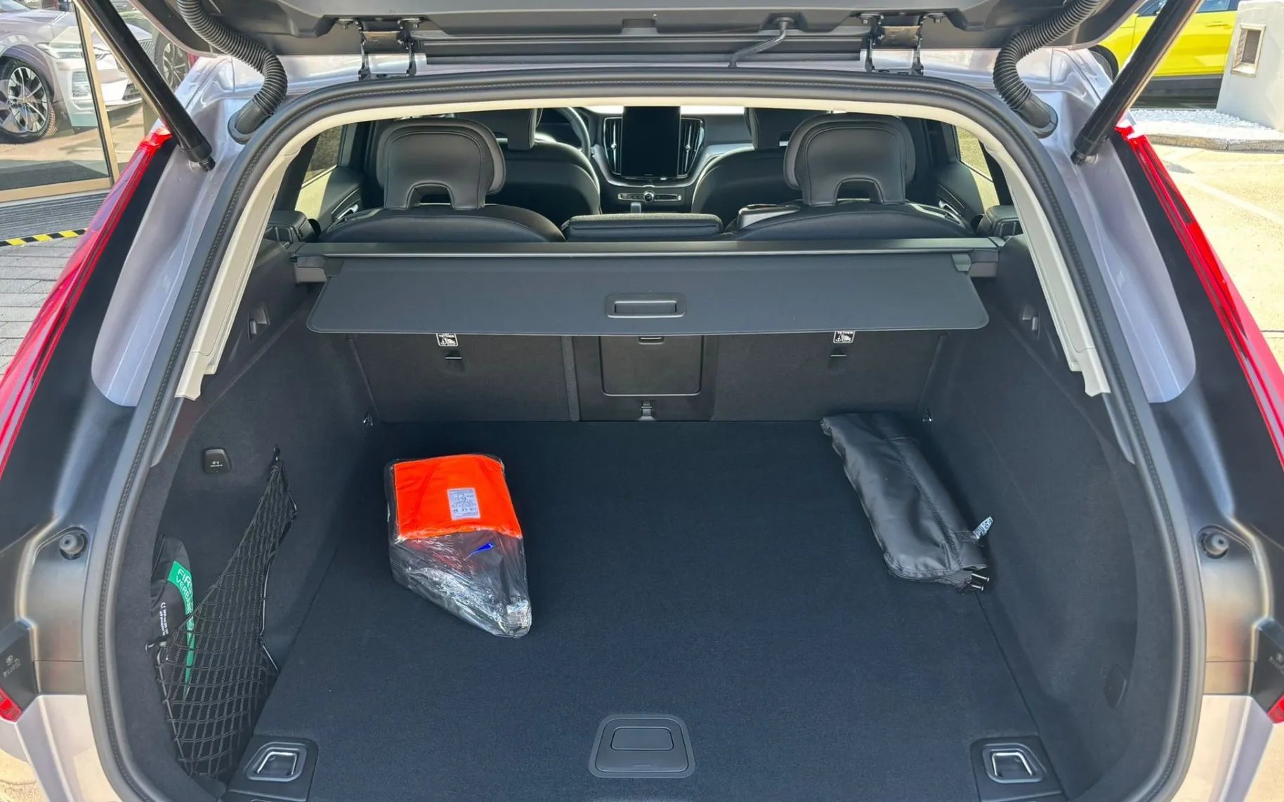 Zunanja slika - Volvo XC60 - B5 AWD Mild hybrid Petrol - 6