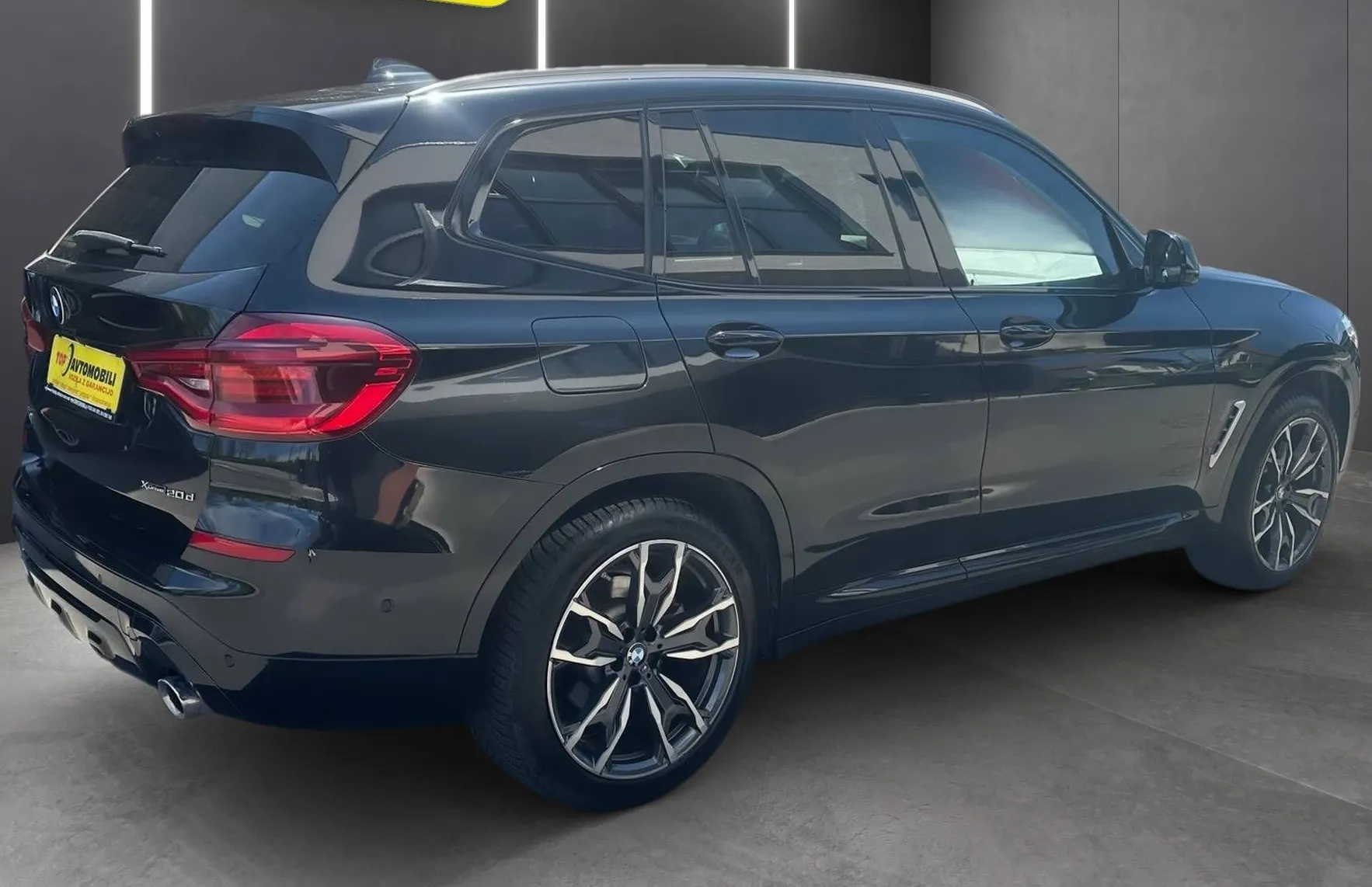 Zunanja slika - BMW X3 - serija :  xDrive 20d X-LINE FUL LED NAVI TEMP PDC AMBIENT - 9