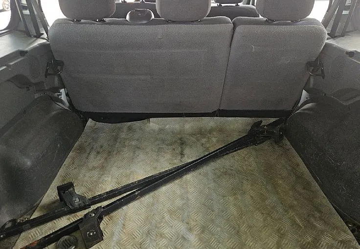 Zunanja slika - Ford Tourneo - CONNECT 1.8 TDCI 90ks °KLIMA° - 11