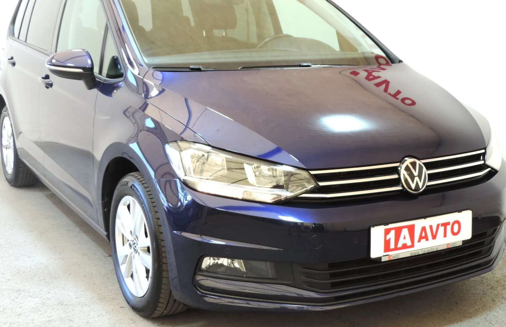 Zunanja slika - VW Touran - 2.0 TDI BMT  DSG KAMERA-ACC - 3