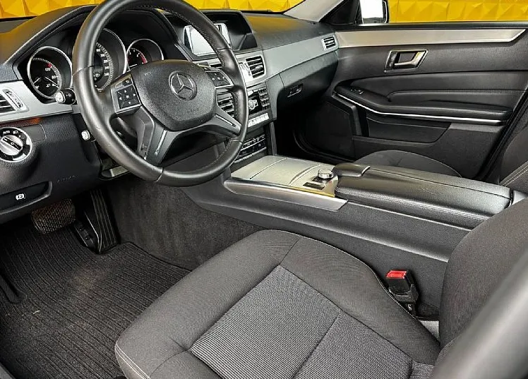 Zunanja slika - Mercedes-Benz E-Razred - E 200 CDI AUT.-NAVI.-TEMP.-F1-BREZ POLOGA... - 15