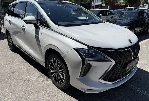 Zunanja slika - Forthing Forthing U Tour - U-Tour 1.5T PHEV MY2026 ADAS - NA ZALOGI - 3