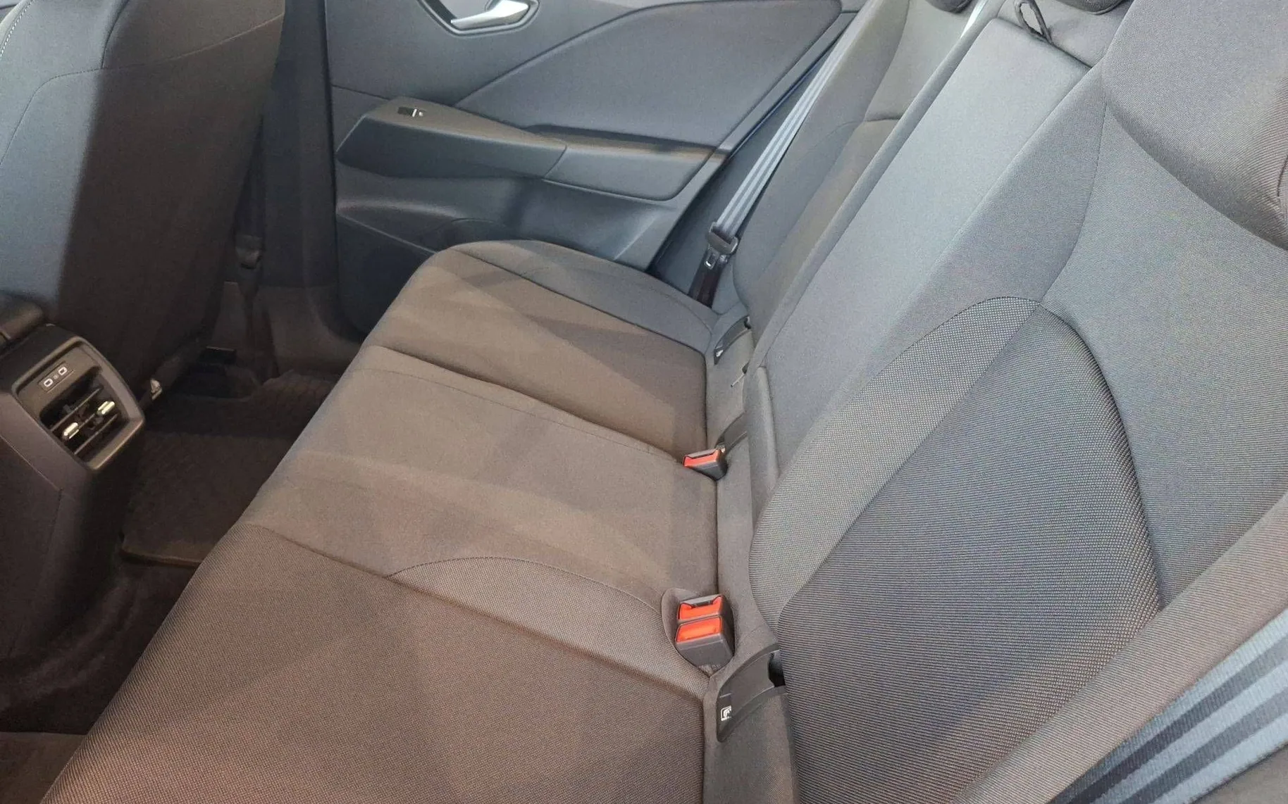 Notranja slika - Volkswagen ID.3 - Neo Active  58 kWh - 11