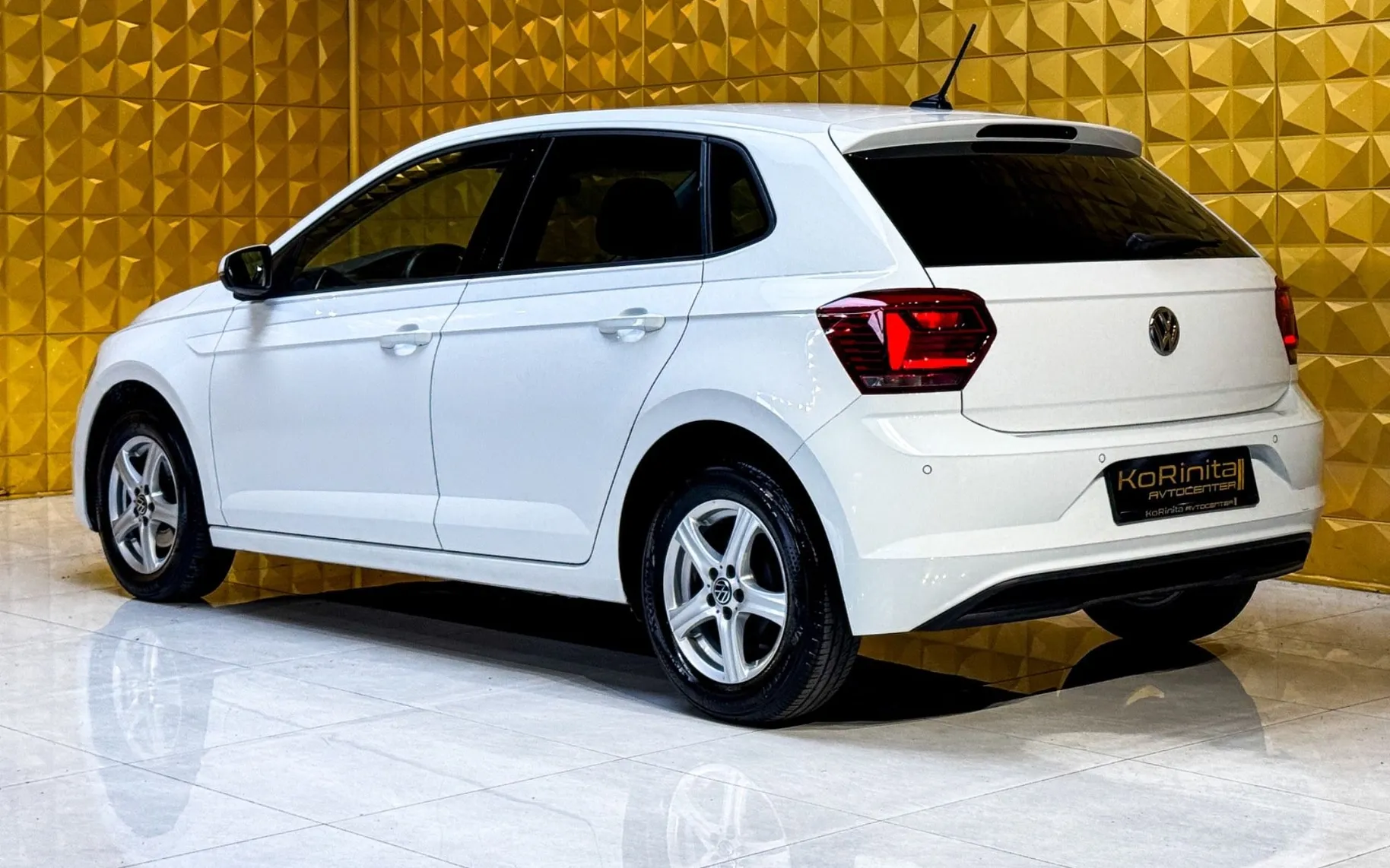 Notranja slika - Volkswagen Polo - 1.6 TDI GRETJE-VIRTUAL-PDC-RADAR TEMP - 7