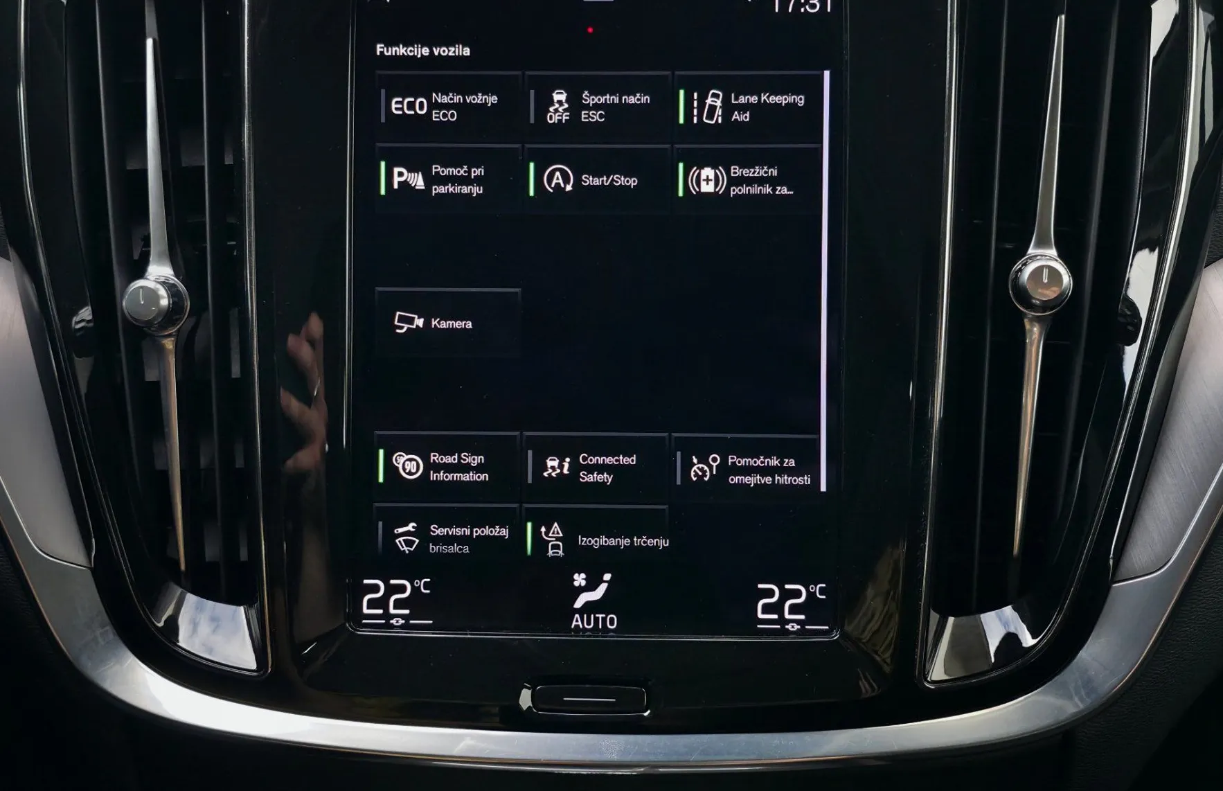 Zunanja slika - Volvo V60 - D3 Momentum FULLED•TEMP•VIRTUAL•KAMERA•2X-PDC•16C• - 15