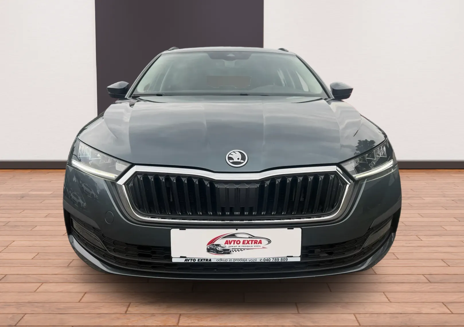 Zunanja slika - Škoda Octavia - Combi 2,0 TDI Style DSG - 2