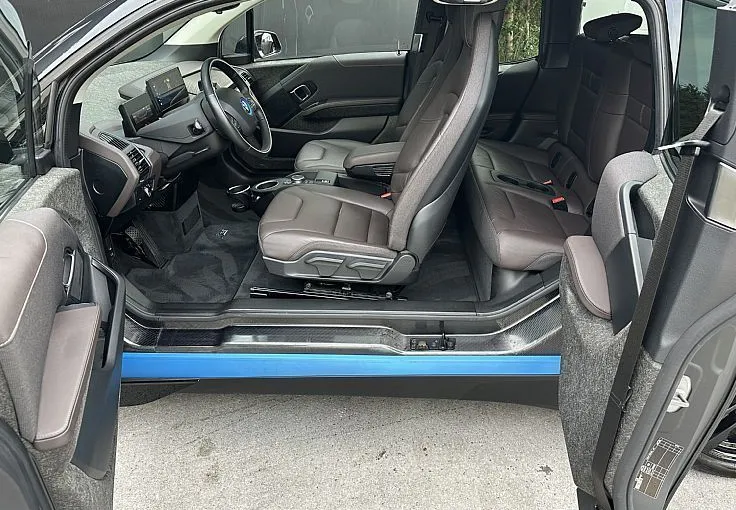 Zunanja slika - BMW i3 - s 120 Ah-PANORAMA-ACC-USNJE-KAMERA-NAVI PROF-20COL - 8