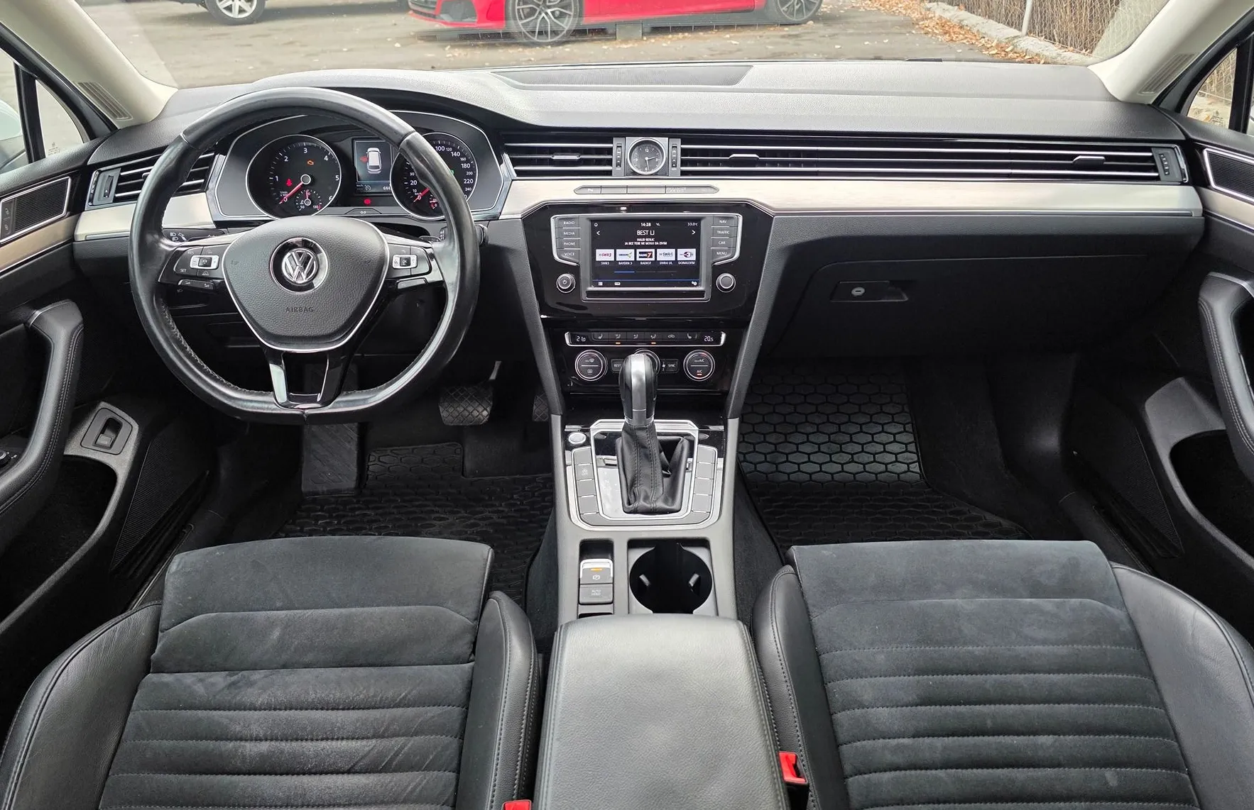 Zunanja slika - Volkswagen Passat - Variant 2.0 TDI BMT HIGHLINE DSG LED-NAVI-GRETJE SŽ-ALU - 9