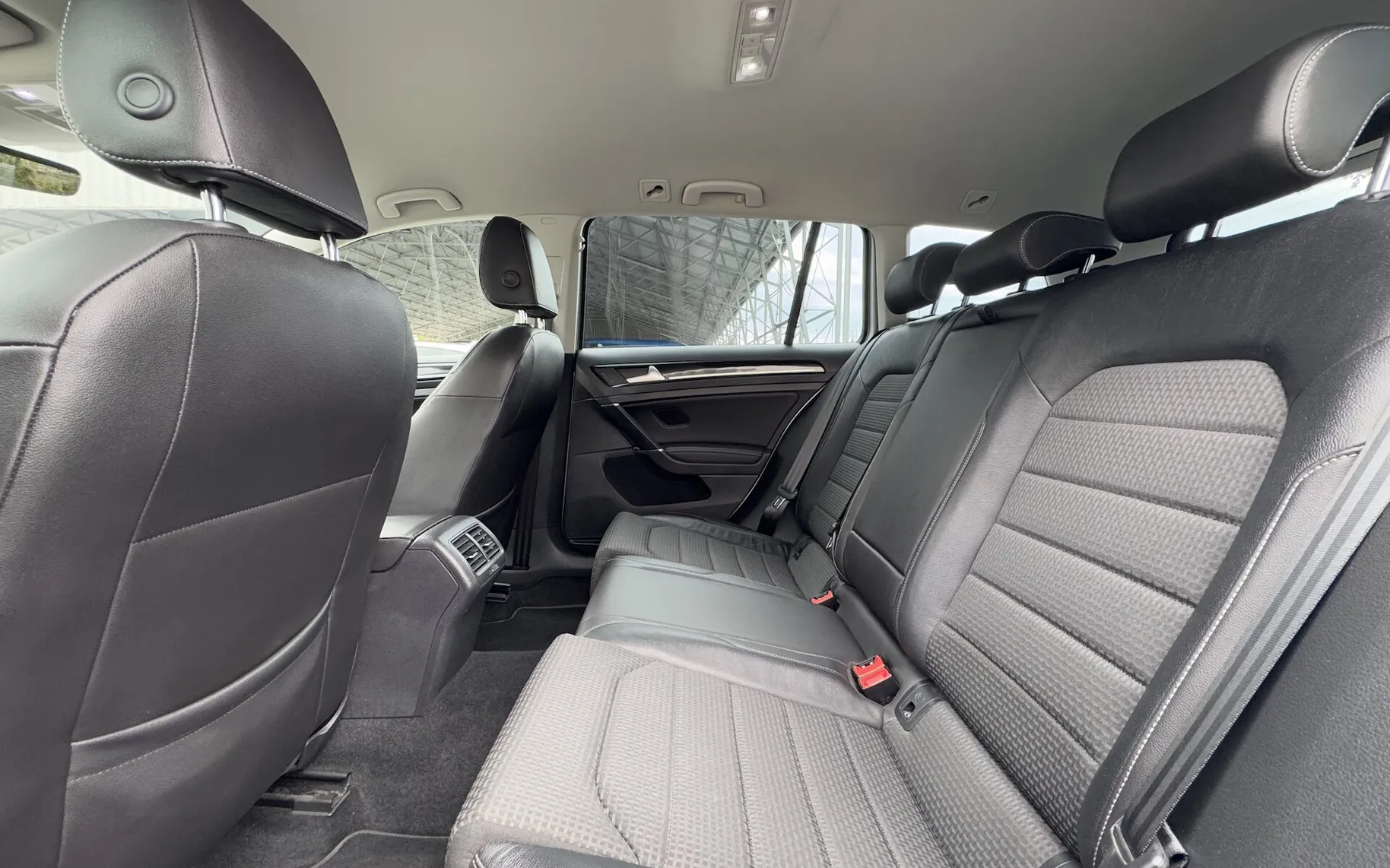 Zunanja slika - Volkswagen Golf Variant - 2.0 TDI BMT Highline OGROMNO OPREME-WEBASTO-KAMERA - 11