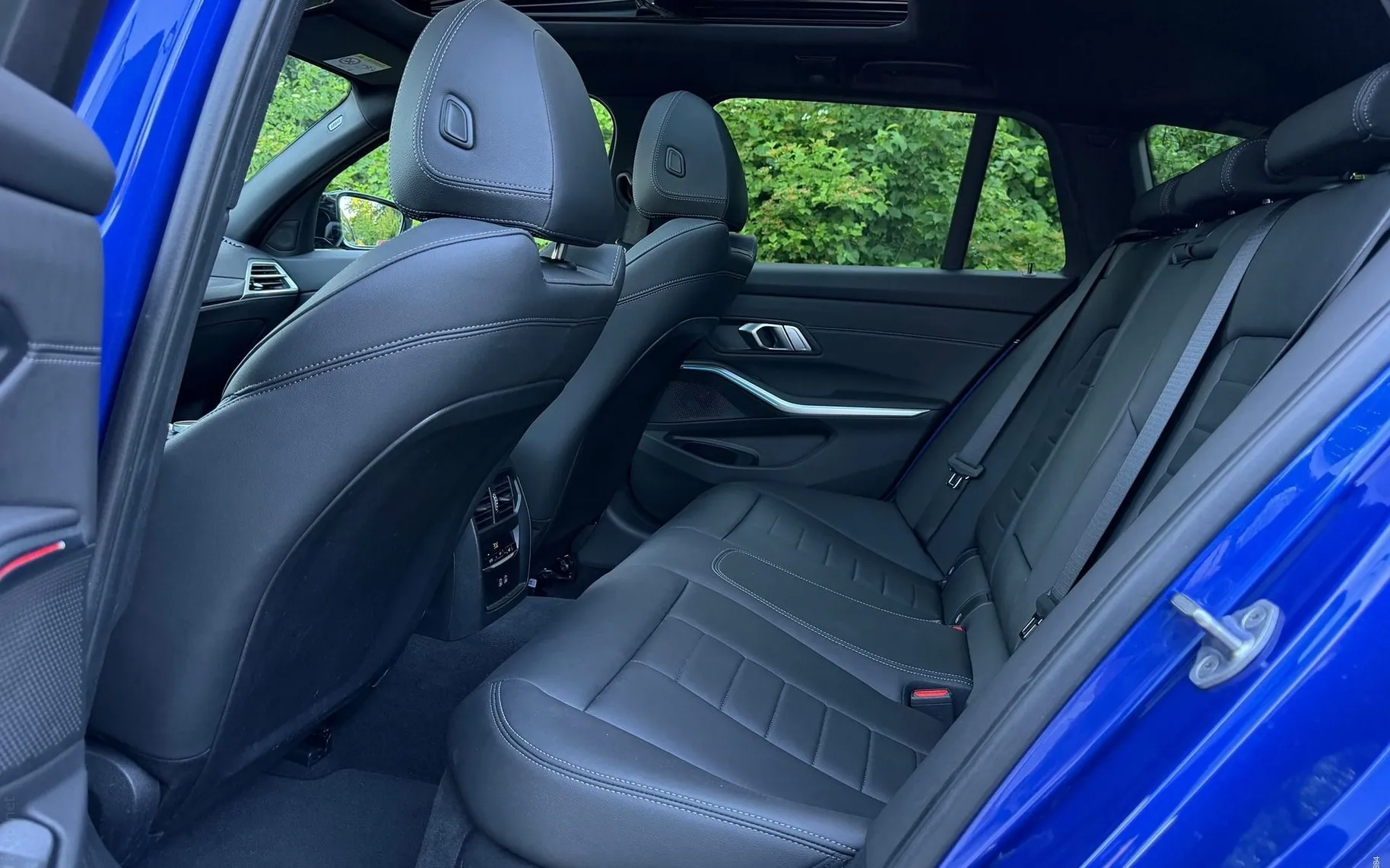 Notranja slika - BMW serija 3 Touring: - M340i xDrive|Pano|Adaptive|360kam|NOV MODEL LCI II - 12