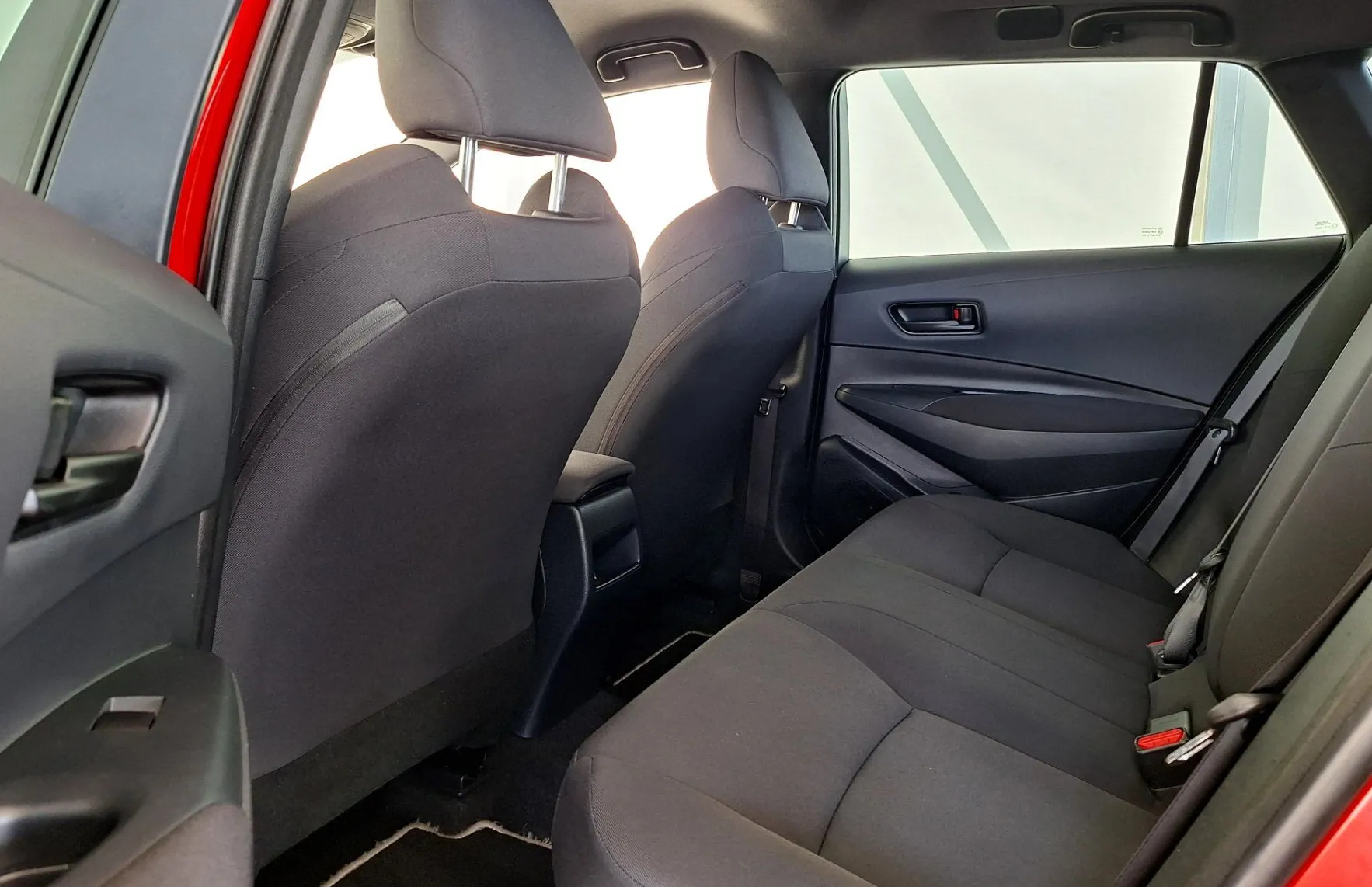 Zunanja slika - Toyota Corolla - TS Hybrid 1.8 VVT-i Terra Black Pack - 13