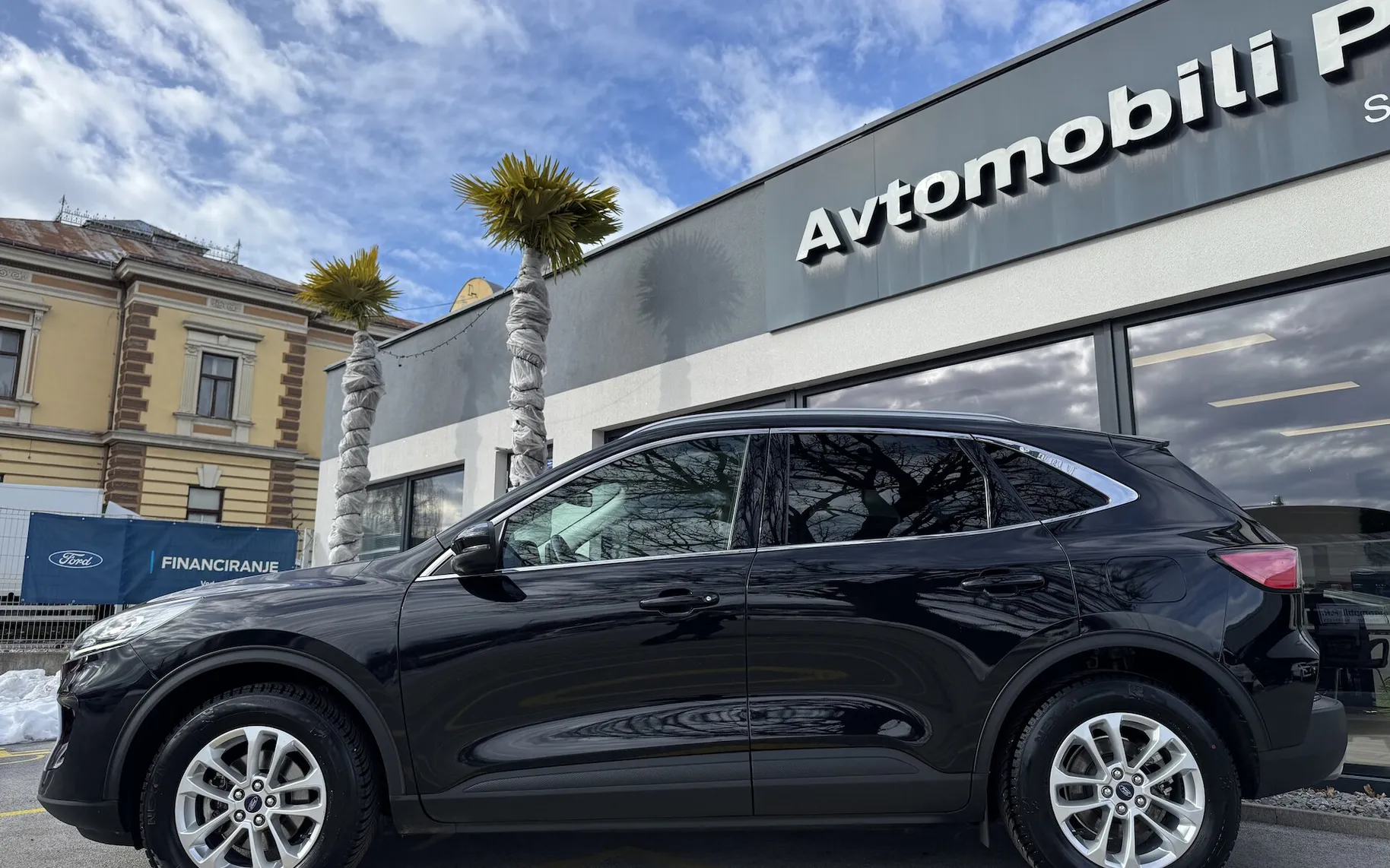 Zunanja slika - Ford Kuga - Titanium 1.5 EcoBoost 150KM SLO 1.LASTNIIK ODLIČNA - 5