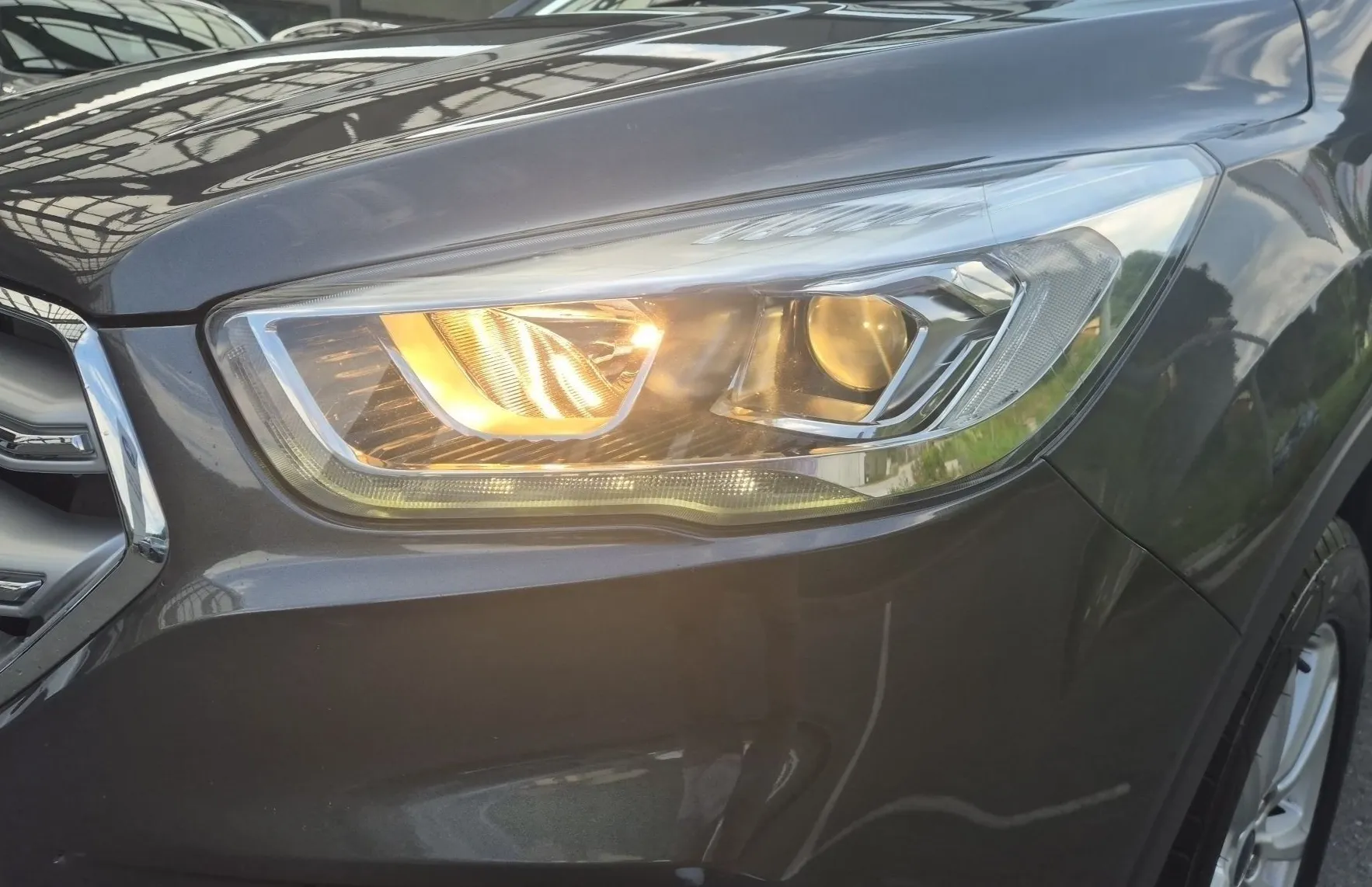 Zunanja slika - Ford Kuga - STYLE 1.5 TDCi 120PS-SLO-1.LASTNIK-KAMERA - 7