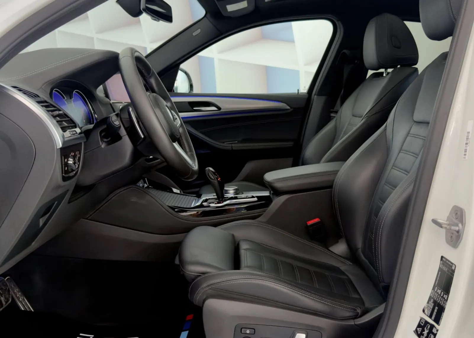 Zunanja slika - BMW X4 - serija : xDrive M40i-RADAR-PANO-KEYLESS-HUD-KAMERA - 12