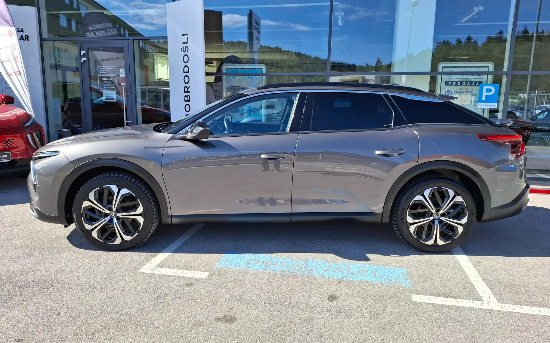 Zunanja slika - Citroën C5X - C5 X 1.2 PURETECH SHINE - ODLIČEN - POTRJENA SERVISNA - 5