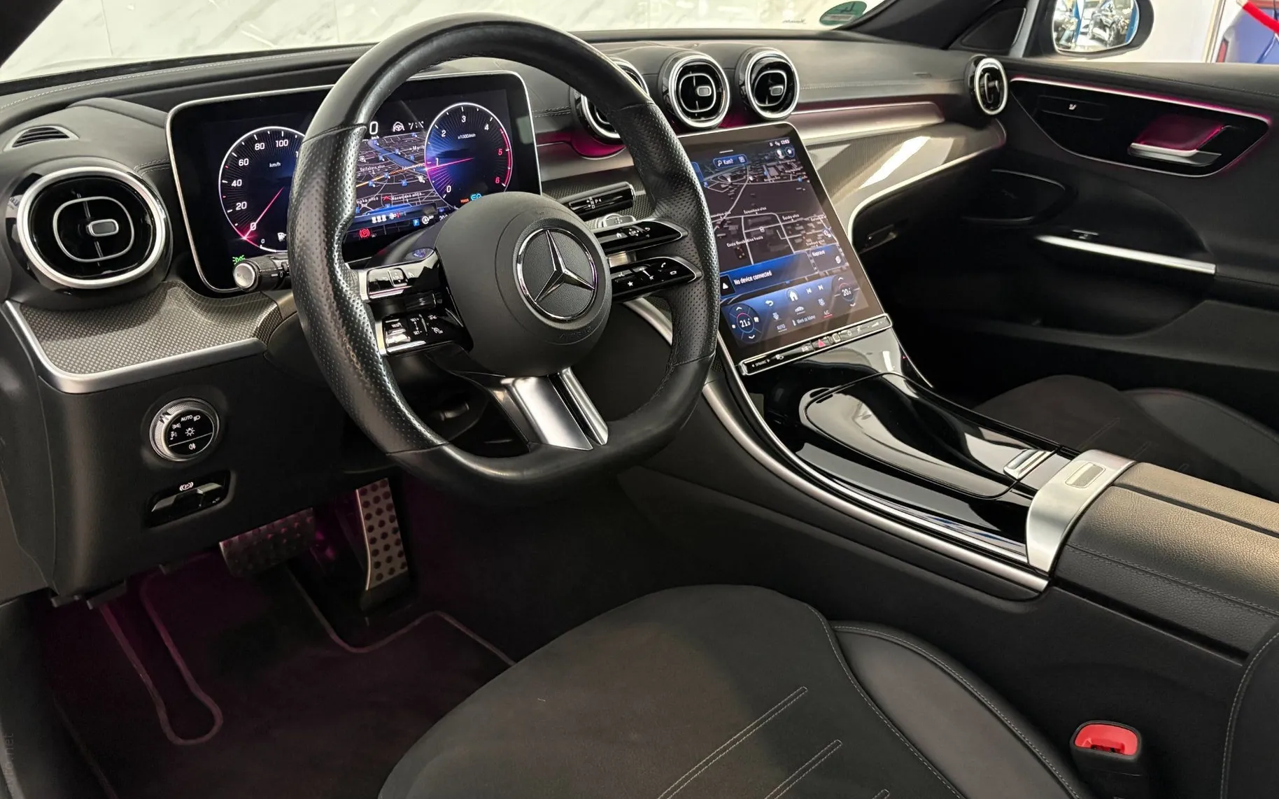 Notranja slika - Mercedes-Benz C-Razred - 220d AMG-Line|ACC|Pano|Kljuka|360K|HUD|KeyGo - 8