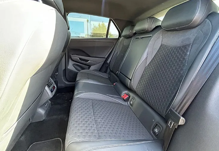 Zunanja slika - Volkswagen T-Roc - 1.5 eTSI R-Line DSG - Testno vozilo - 6