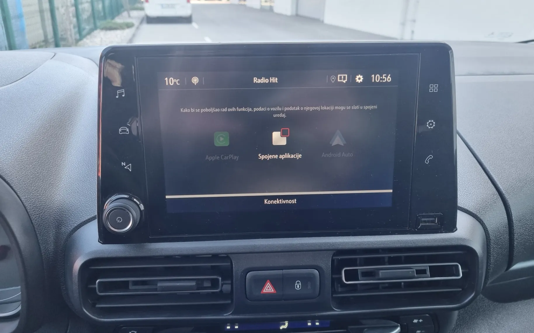 Notranja slika - Opel Combo - XL 1.5 HDI 96KW - VLEČNA KLJUKA - ODLIČEN - 9