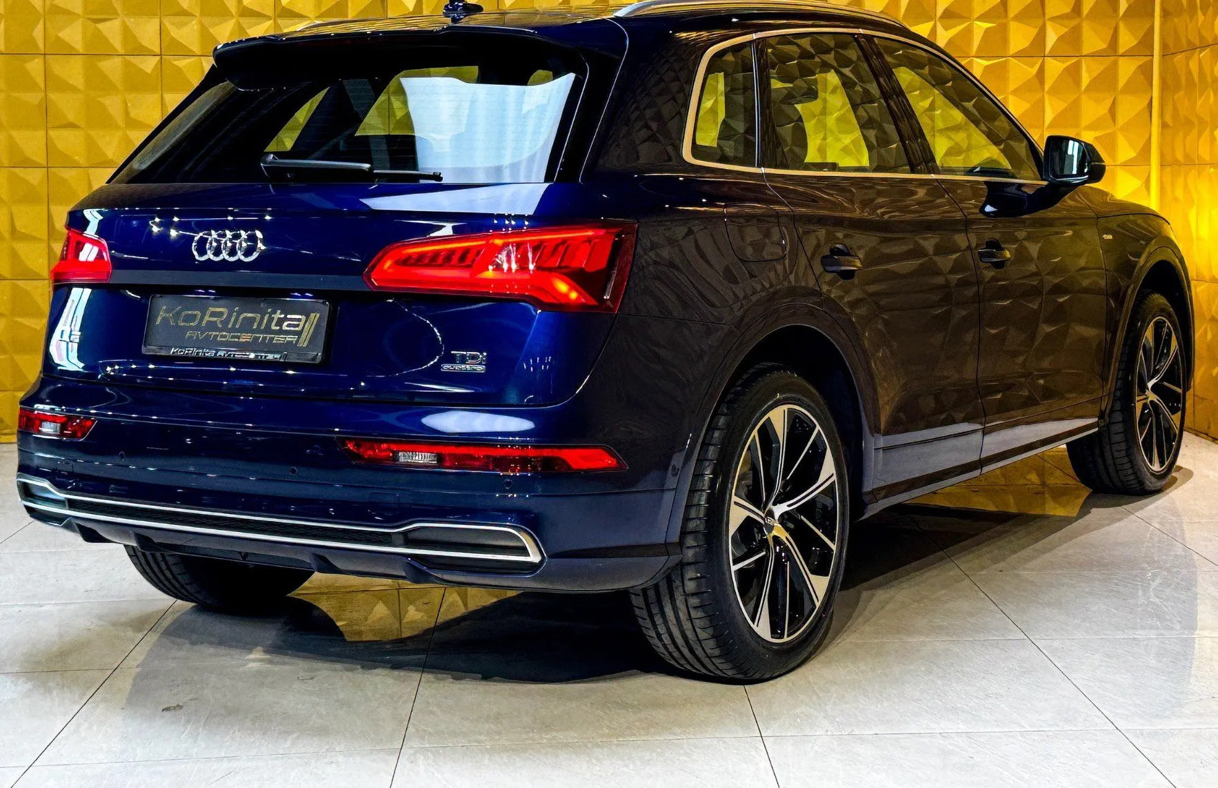 Zunanja slika - Audi Q5 - 2.0 TDI Quattro AUT. S Line-VIRTUAL-MATRIX-GRETJE - 10