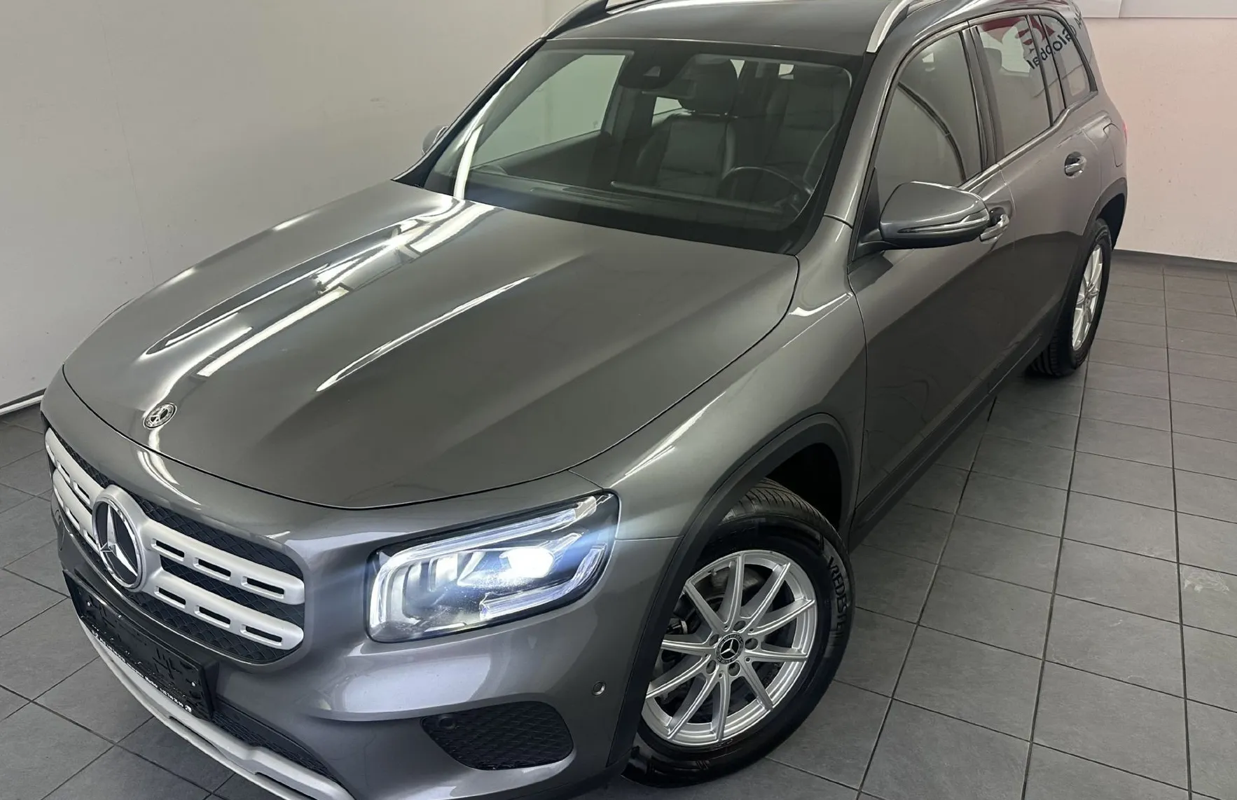 Zunanja slika - Mercedes-Benz GLB-Razred - GLB 200 d.KAMERA.USNJE.ACC.LED.NAVI.SAMO 137.000KM - 1