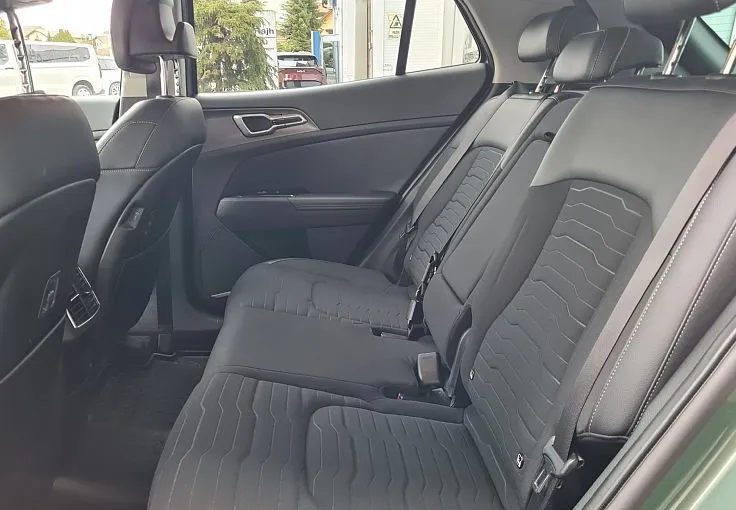 Zunanja slika - KIA Sportage - 1.6 T-GDi 110kW EX Style. M T - 11