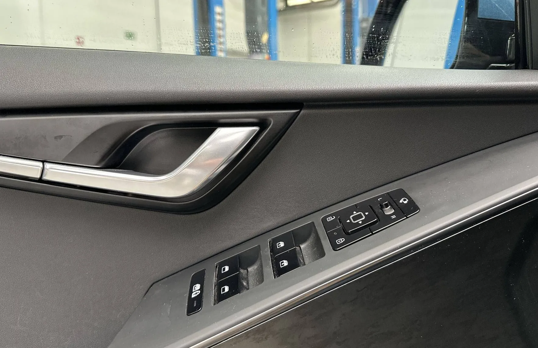 Zunanja slika - KIA Niro - EV EX MOTION - 12