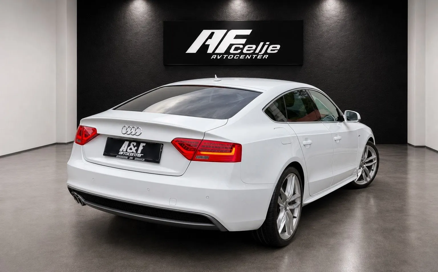 Zunanja slika - Audi A5 Sportback - 2.0 TDI-3X S LINE-LIZING ZA TUJCE-XENON+LED... - 5