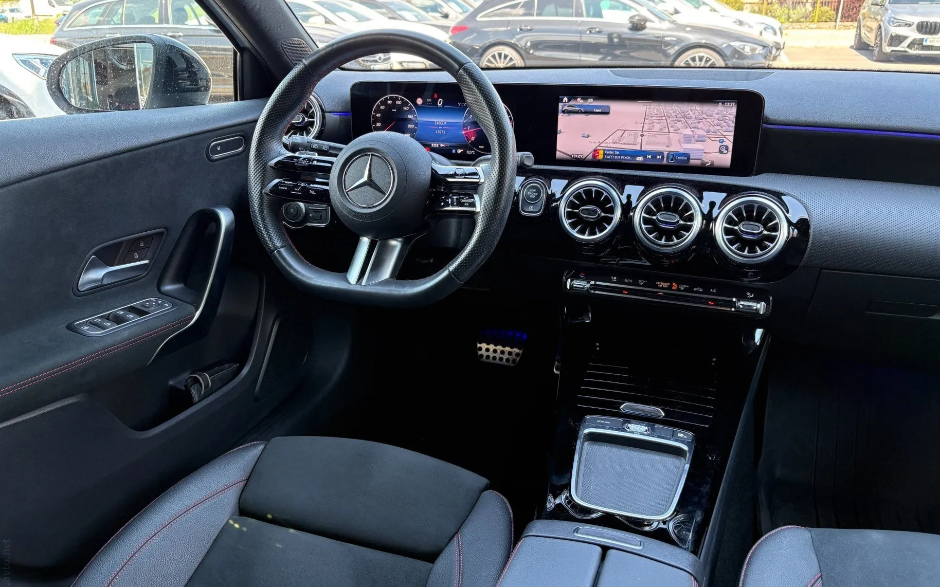 Notranja slika - Mercedes-Benz A-Razred - 180 AMG Line |ACC|Kamera|Gretje|AmbientL|PDC|SLO|. - 10