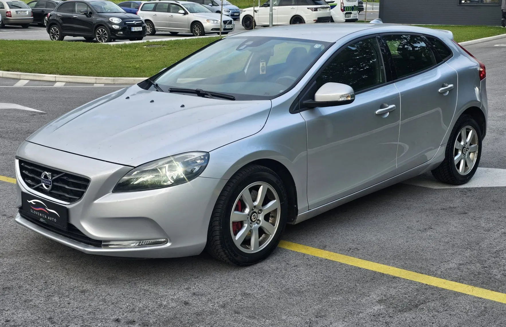 Zunanja slika - Volvo V40 - 2.0 150 D3 Kinetic - 1