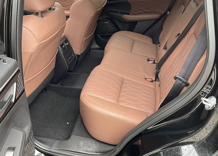 Zunanja slika - Mitsubishi Outlander - 2.4 PHEV Instyle+ Auto - 7