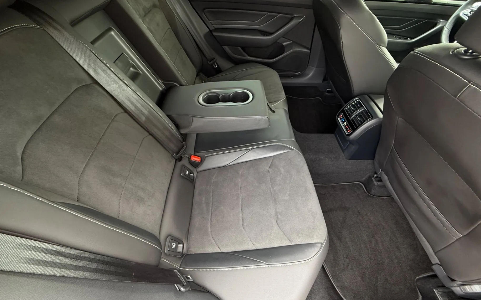 Zunanja slika - VW Arteon - Shooting Brake 2.0 TDI avt. Elegance-Virtual-Kam360-ACC-F1 - 17