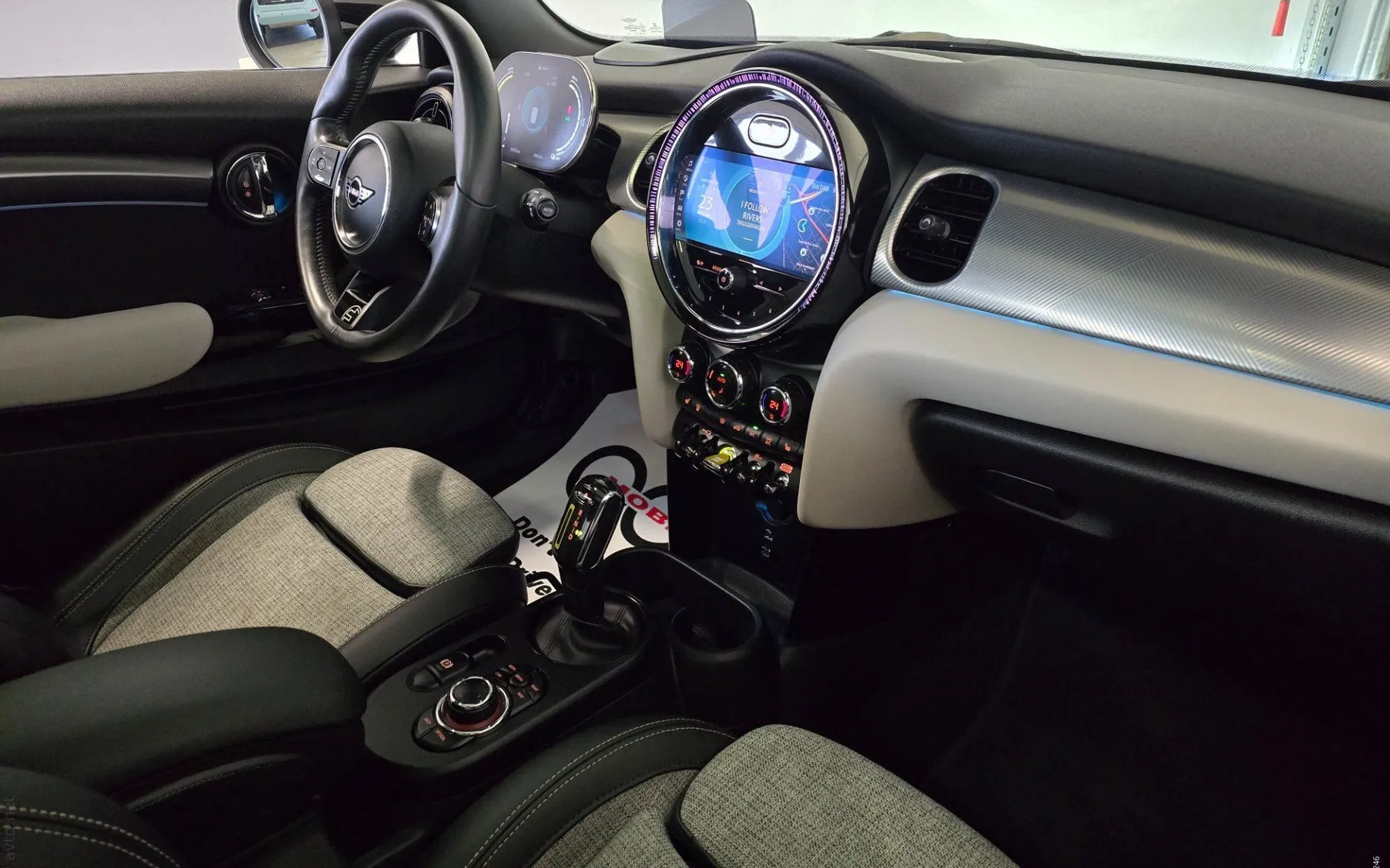 Notranja slika - MINI Cooper - SE Electric Collection - LED.Panorama.Multitone - 11