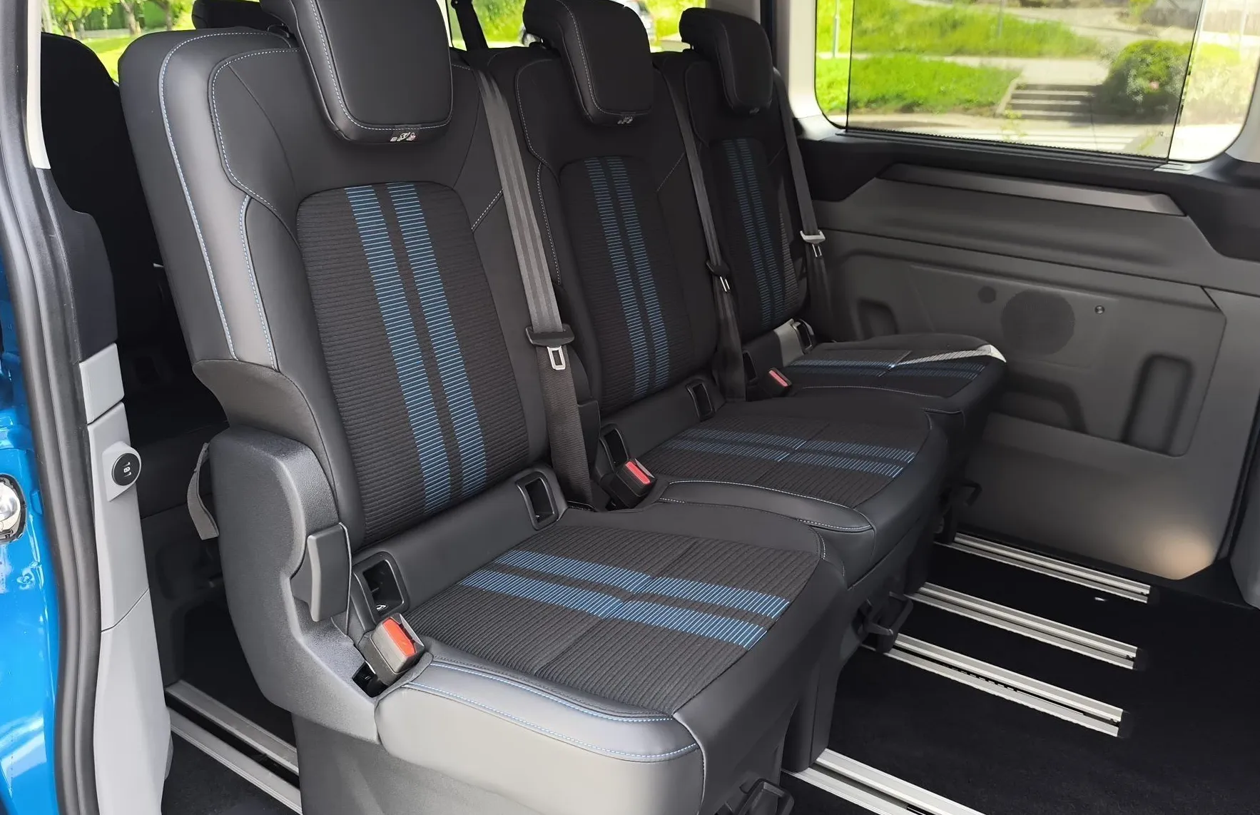Zunanja slika - Ford Tourneo - Custom SPORT 2.0 TDCi 170PS A8 L1 FWD - 16