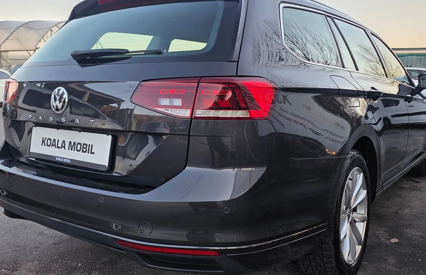 Zunanja slika - Volkswagen Passat - Variant 1.6 TDI BMT SCR DSG LED-NAVI-PDC-ALU PLATIŠČA - 4