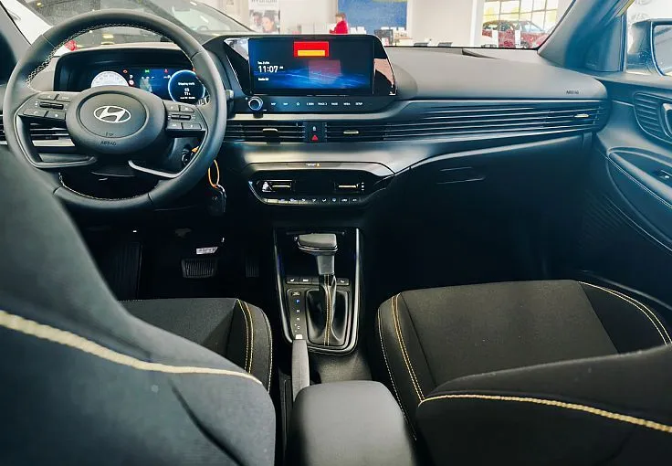 Zunanja slika - Hyundai i20 - 1.0 T-GDI STYLE BLACK LINE AVT-17 COL-WINTER-VIDEO - 7